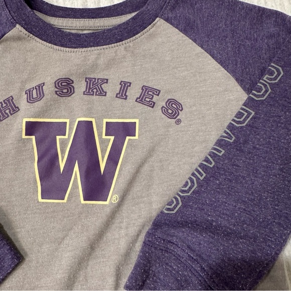 Huskies Raglan - Picture 2 of 5